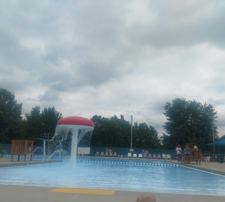 litchfield-memorial-pool-photo